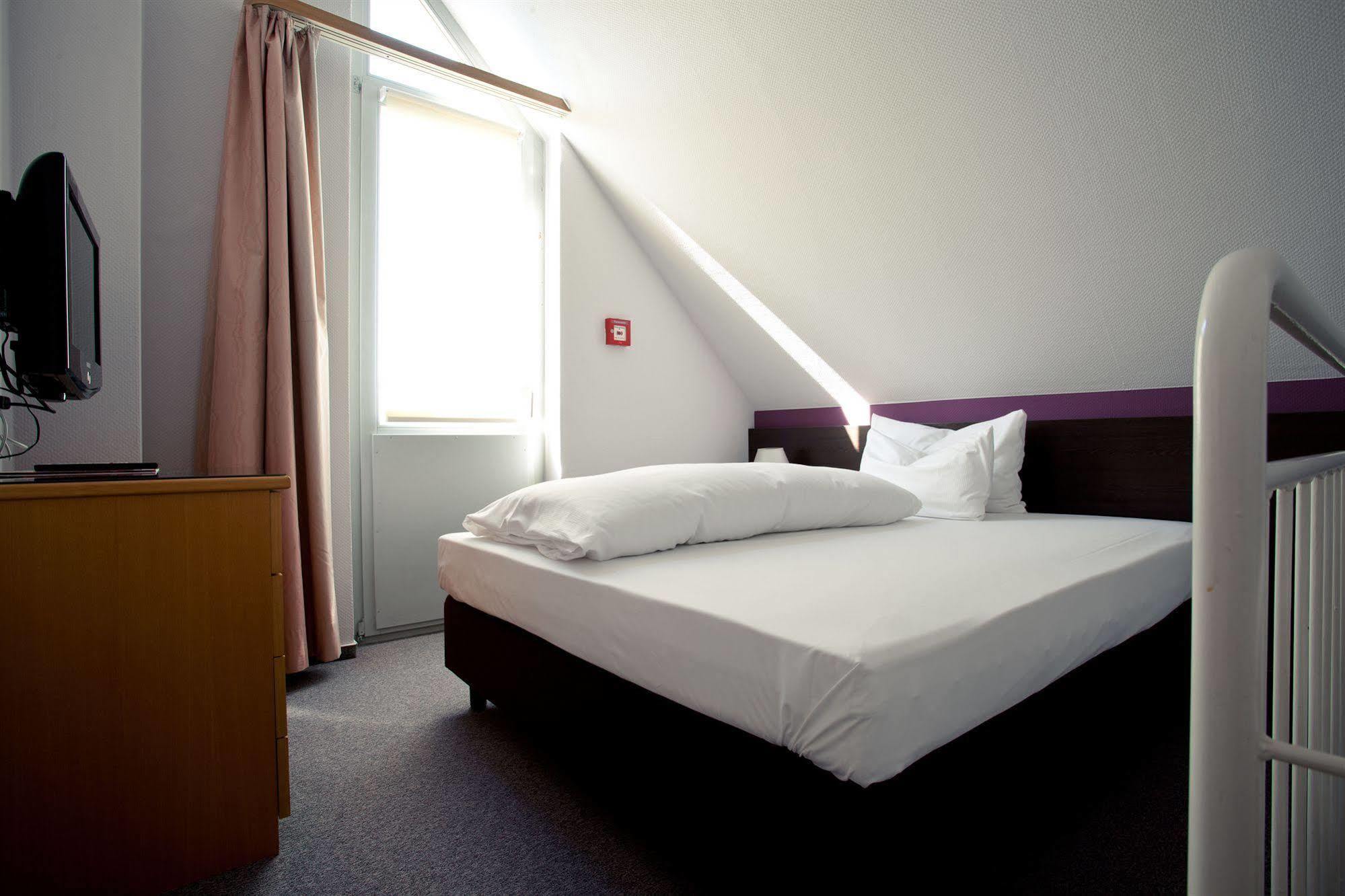 Akzent Hotel Torgauer Hof Sindelfingen Exteriör bild