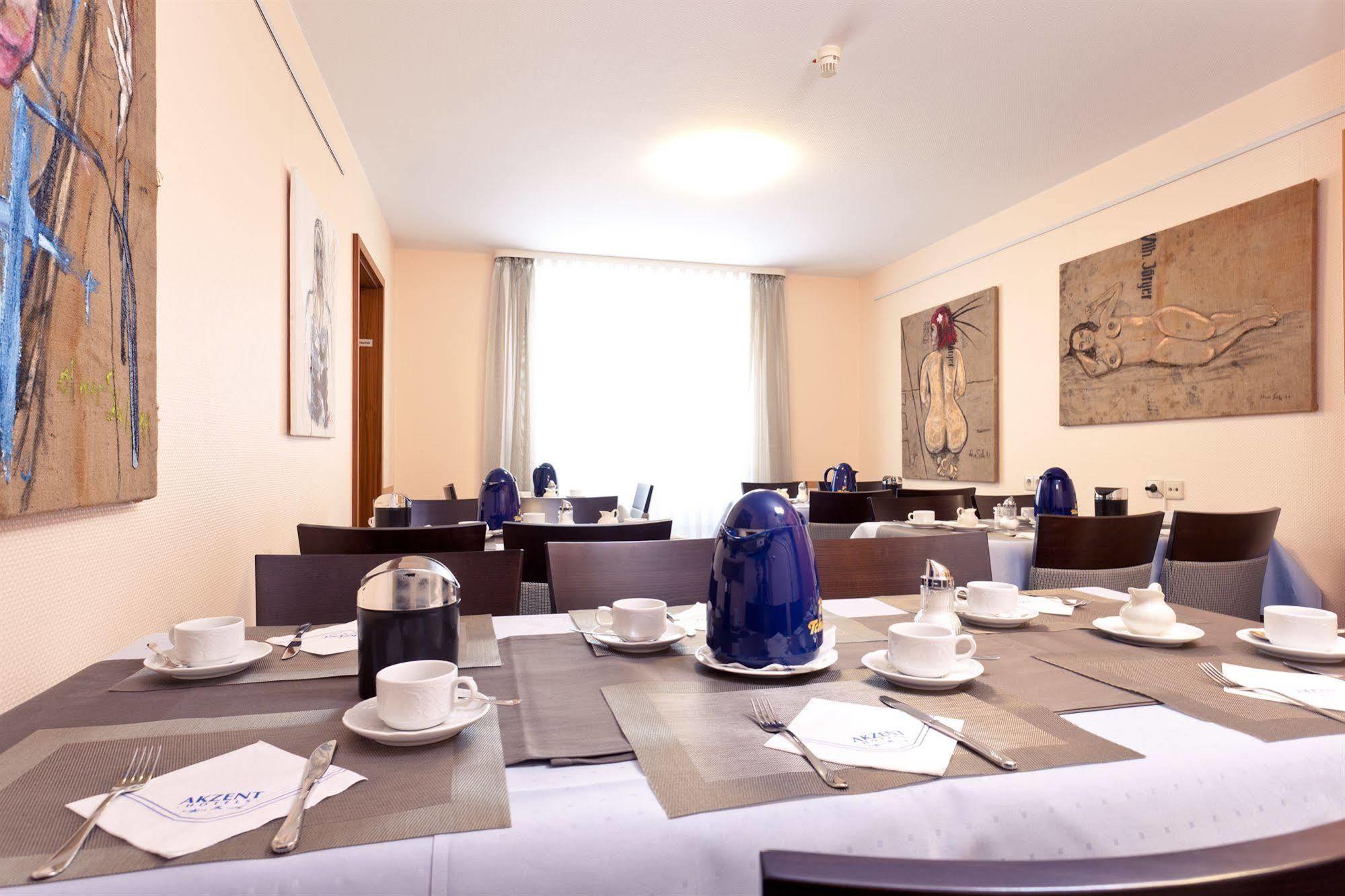 Akzent Hotel Torgauer Hof Sindelfingen Exteriör bild