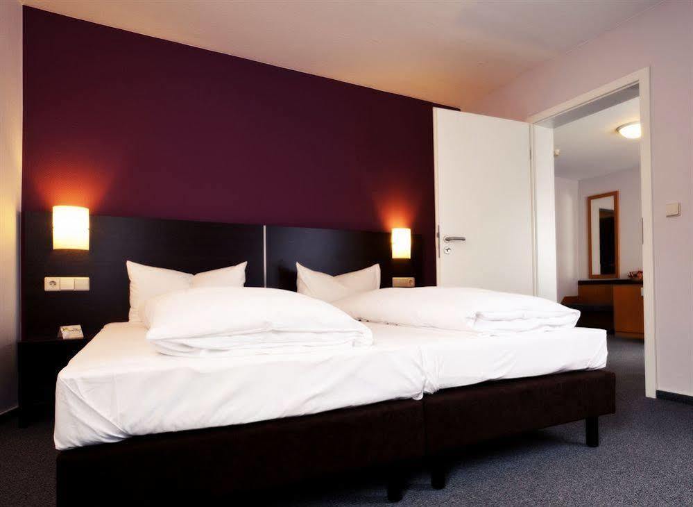 Akzent Hotel Torgauer Hof Sindelfingen Exteriör bild